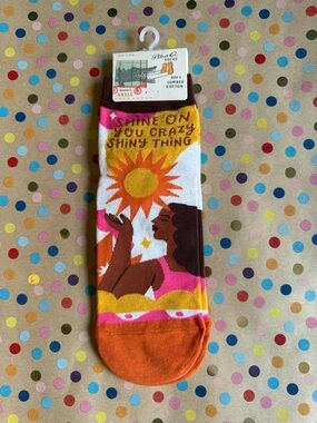 Blue Q Women's Ankle Socks - Sun Graphic in Orange, Pink, Yellow, Brown